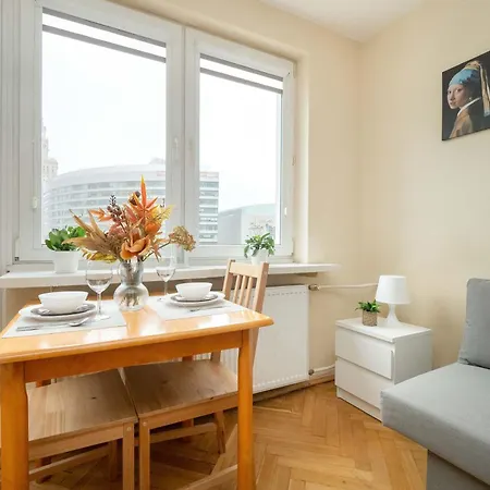 Center With Balcony, Bathub And View By Renters *